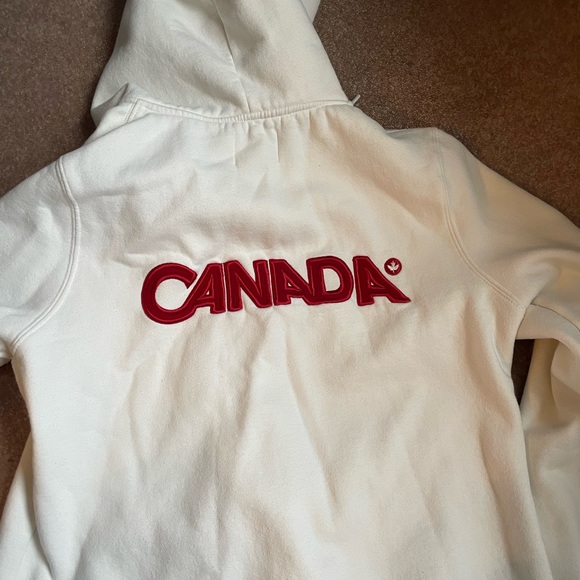 Olympic Canadian Hoodie - Picture 2 of 2
